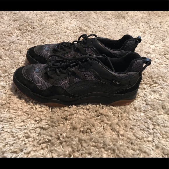 vans varix wc black